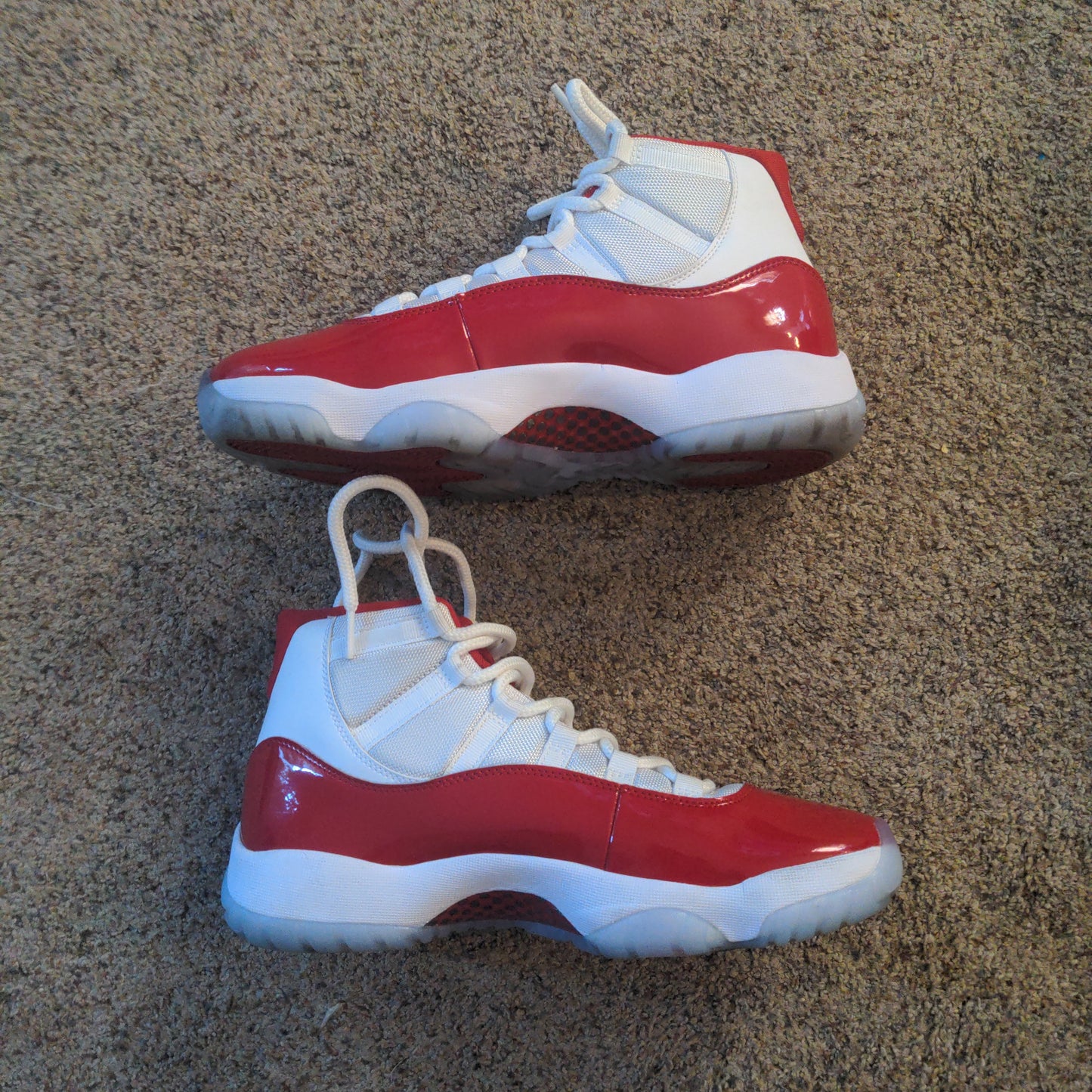 Jordan 11 - Cherry - Pre Owned