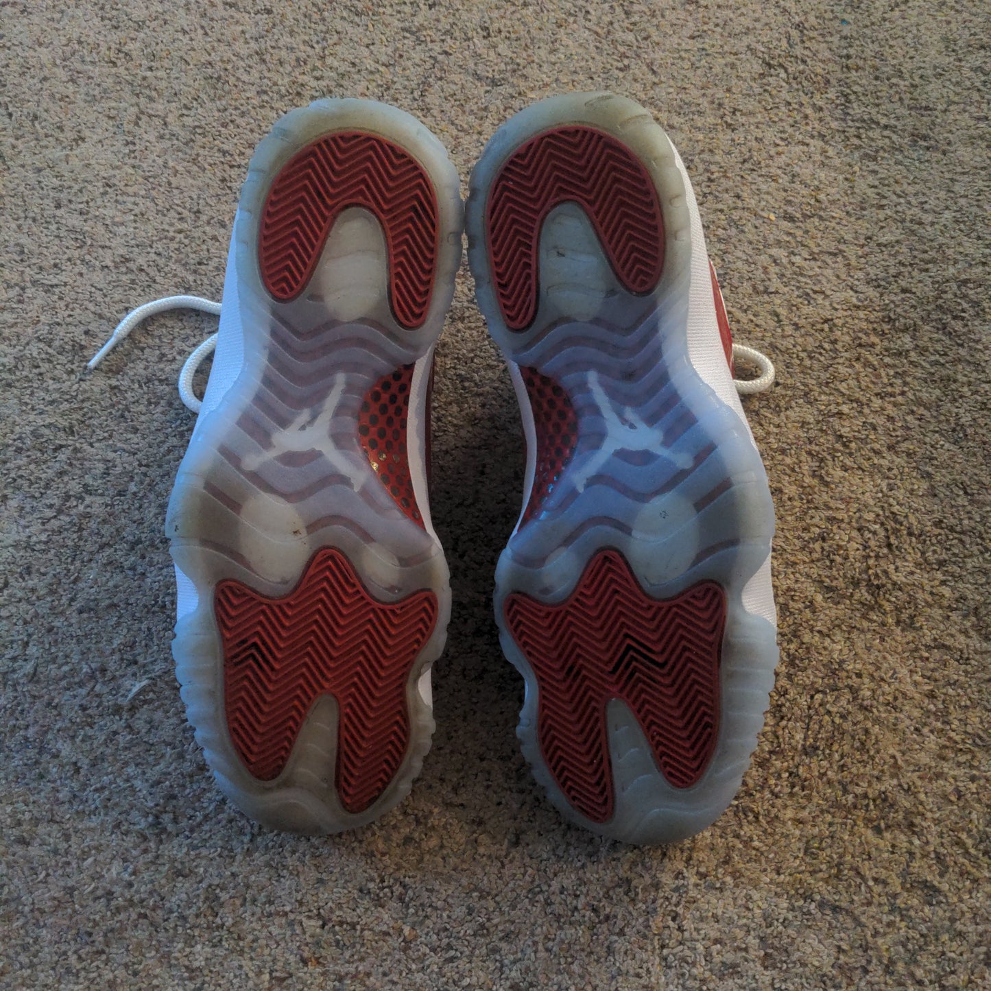 Jordan 11 - Cherry - Pre Owned