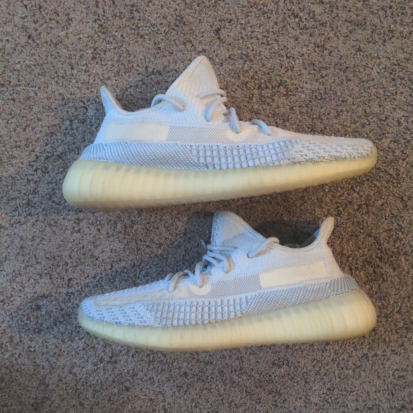 Adidas Yeezy 350v2 - Cloud White - Pre Owned